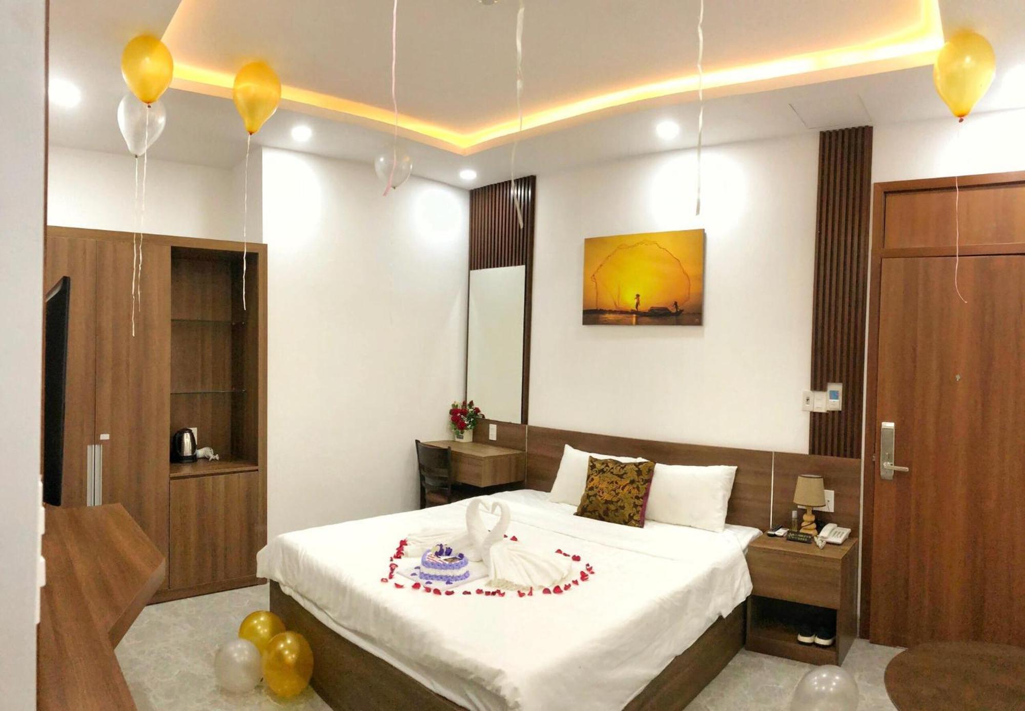 Hn Luxury