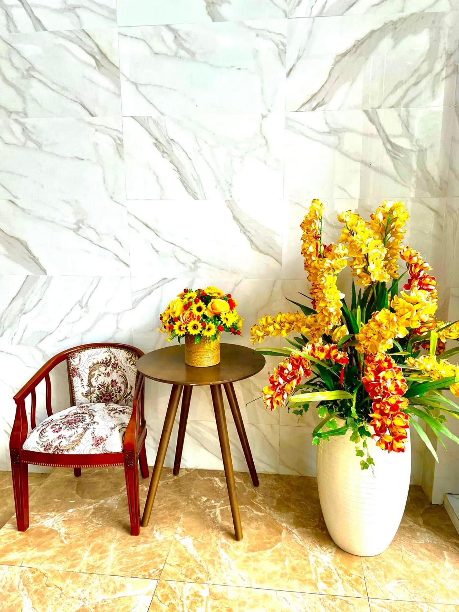 Hn Luxury Hotel